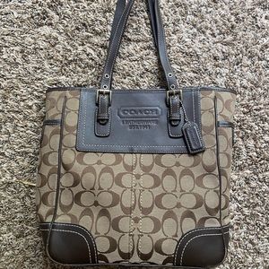 Barely Used Medium Authentic Brown Leather Coach Purse